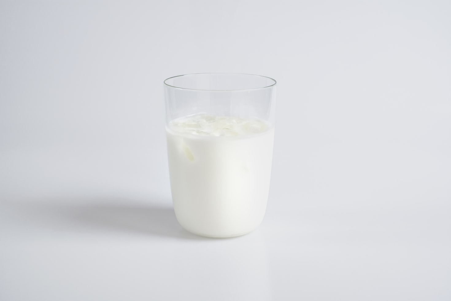 為什麼我的牛奶放久了會變酸?— 乳酸菌發酵的科學